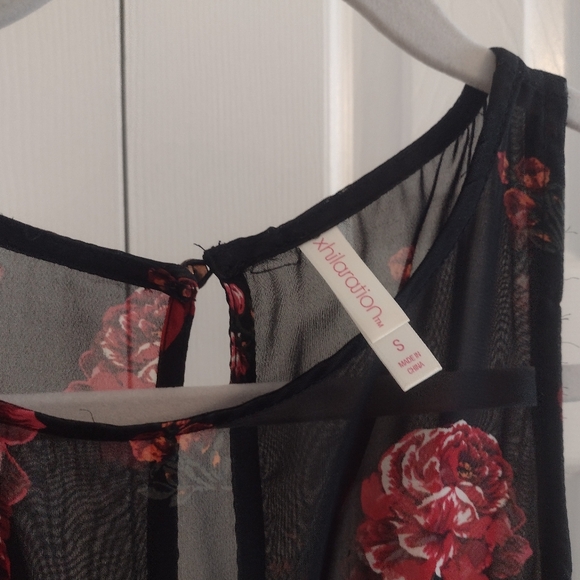 ✨ Xhilaration Sleeveless Sweetheart A-line Floral Dress Sz S - Picture 3 of 6